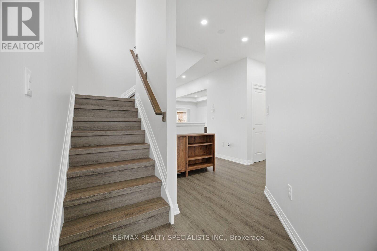 4259 SHUTTLEWORTH DRIVE - 17