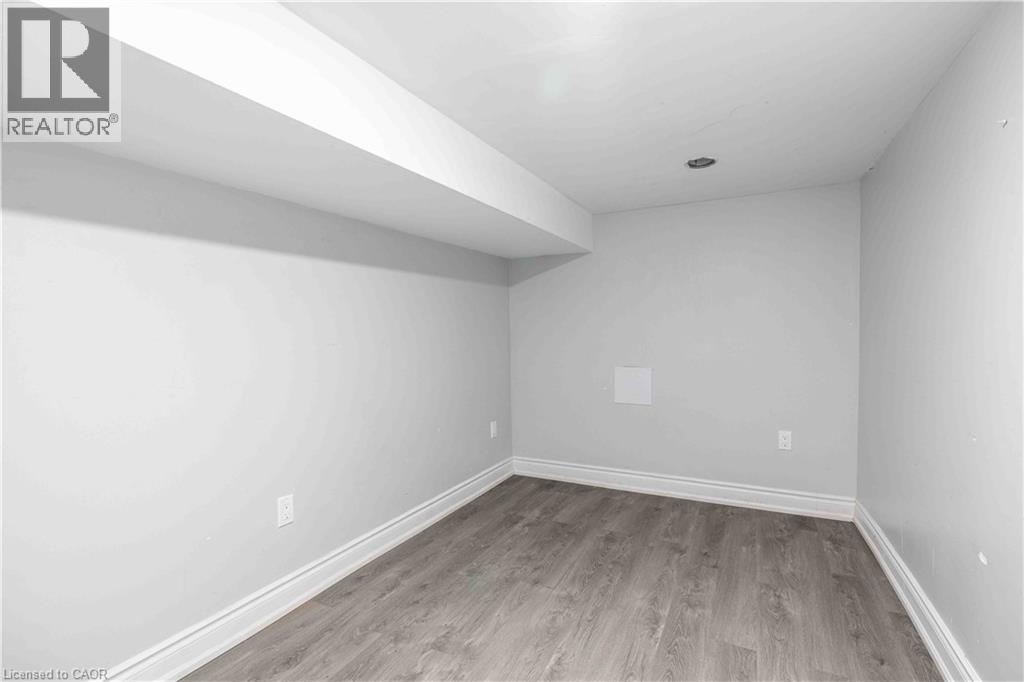 58 St. Matthews Avenue — photo 37