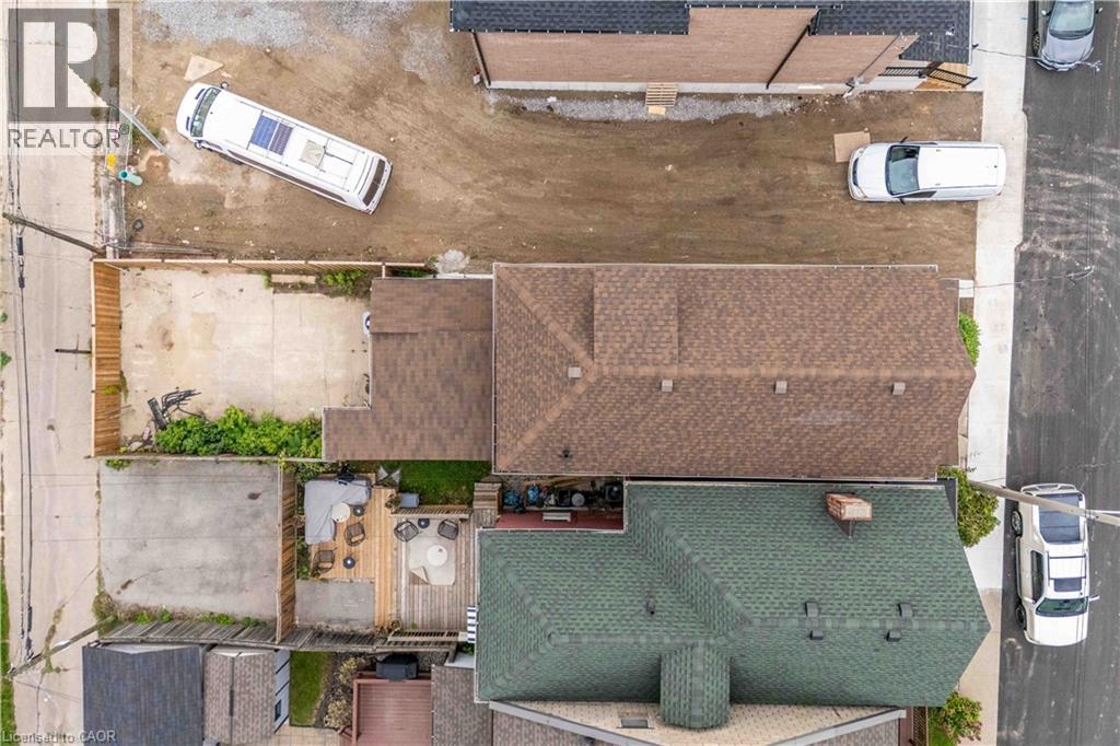 58 St. Matthews Avenue — photo 44