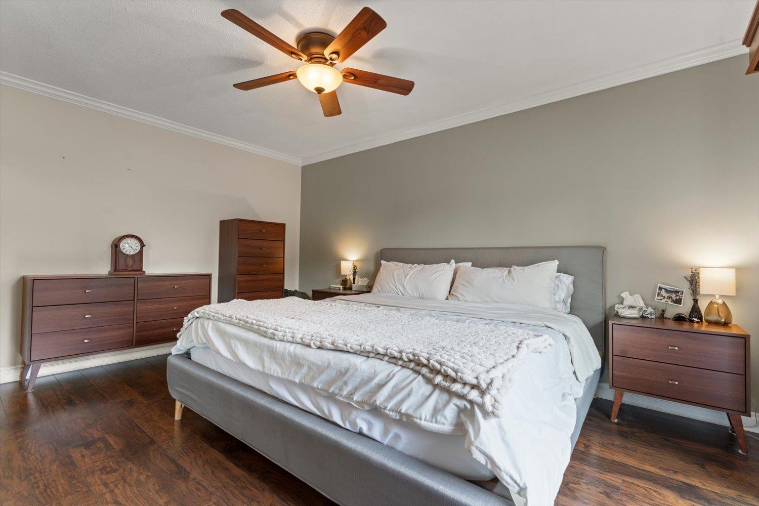 2 Bed, 2 Bath House for Sale in Abbotsford – 5 32925 GEORGE FERGUSON WAY, Abbotsford – MLS# R3175628 - Image 19