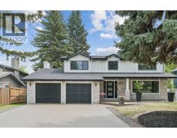 Living room - 111 Canata Close Sw, Calgary, AB T2W1P8 Photo 6