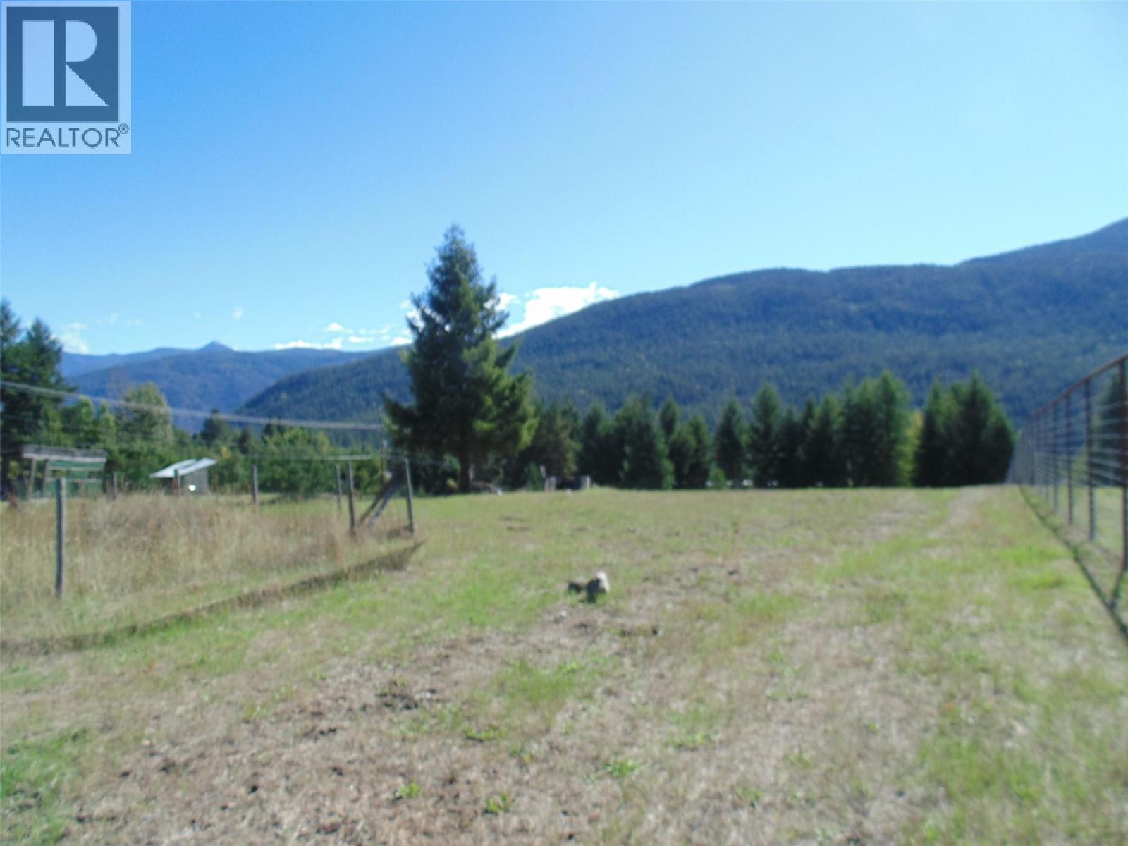  Centreplace Road, Krestova - Image 1