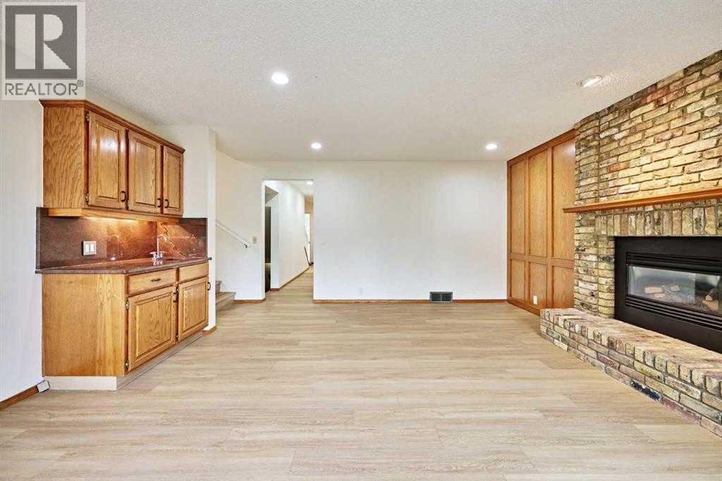 7 Suncastle Crescent SE photo 23
