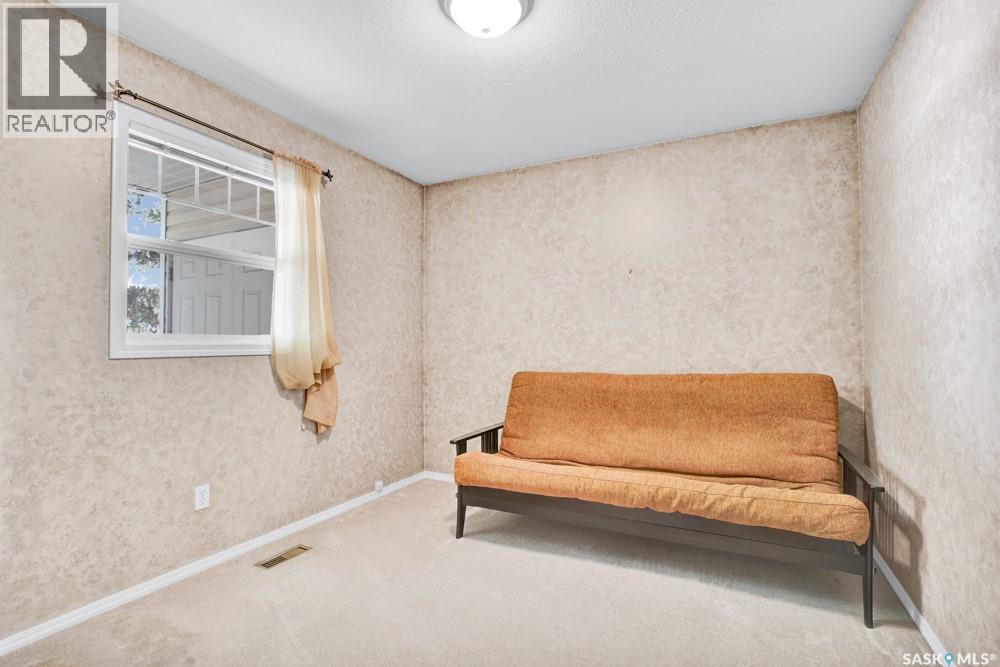 #104B 141 105th STREET W - 15