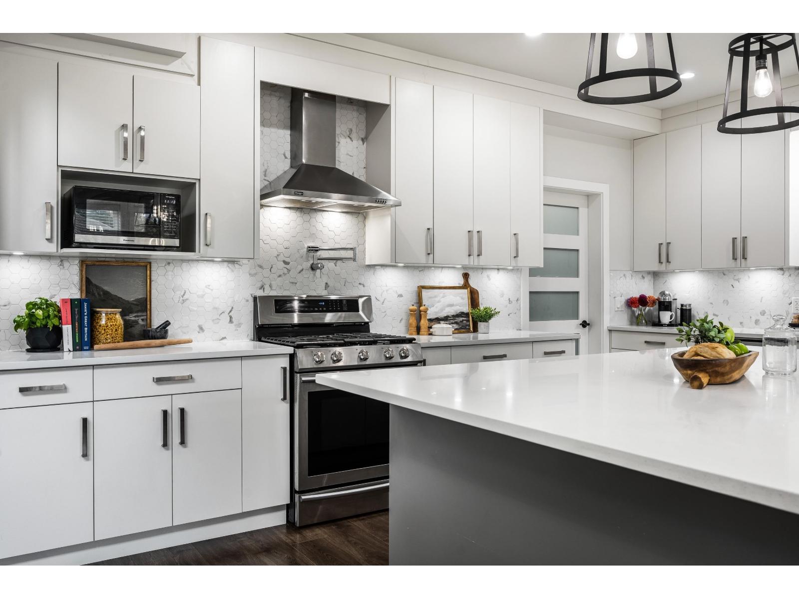 Photo of 45938 BIRDIE PLACE, Sardis South 18