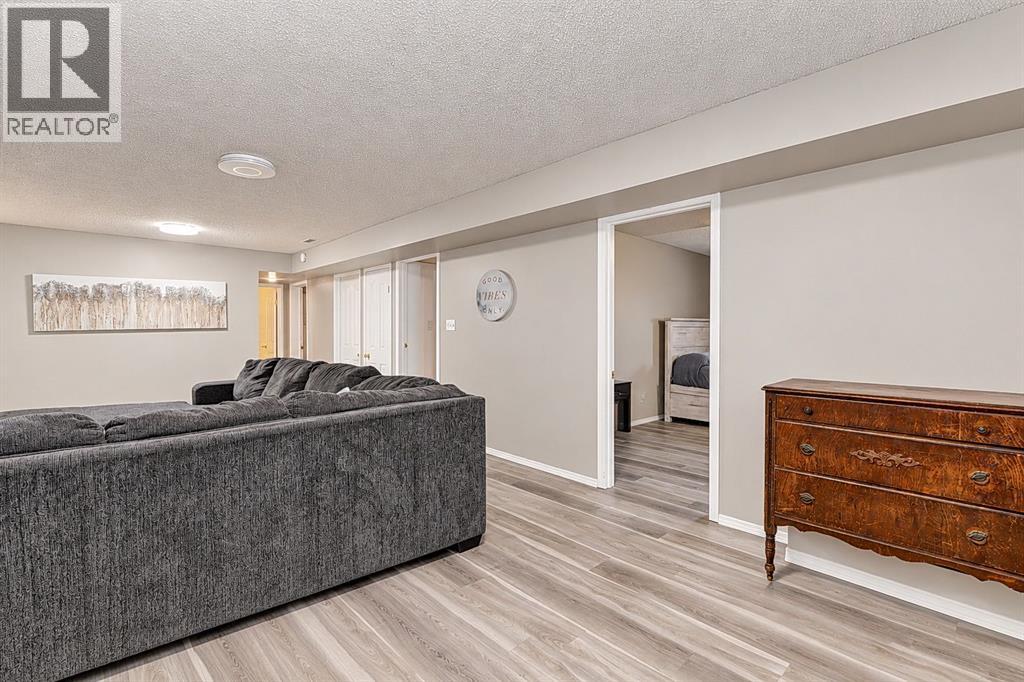 8926 102 Avenue, photo 27 of 44