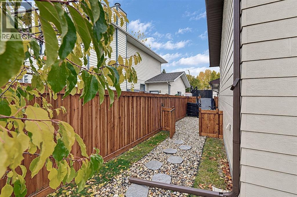 8926 102 Avenue, photo 38 of 44