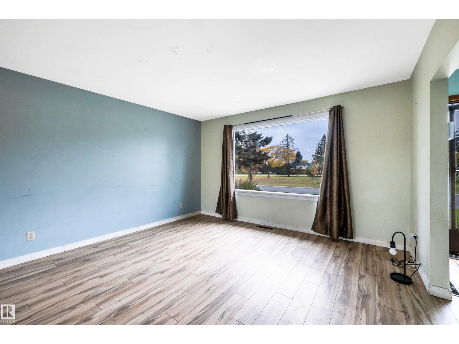 12823 94 Street NW, photo 6