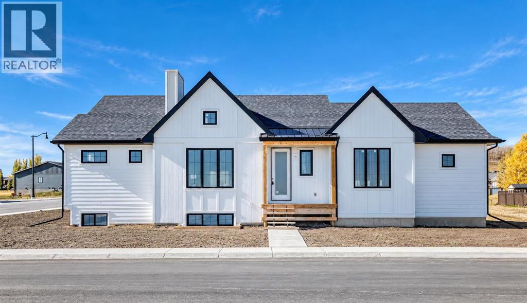 304 Flare Avenue SW, Diamond Valley, Alberta, T0L2A0