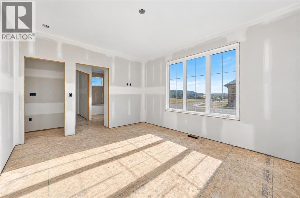 304 Flare Avenue SW, photo 14 of 26
