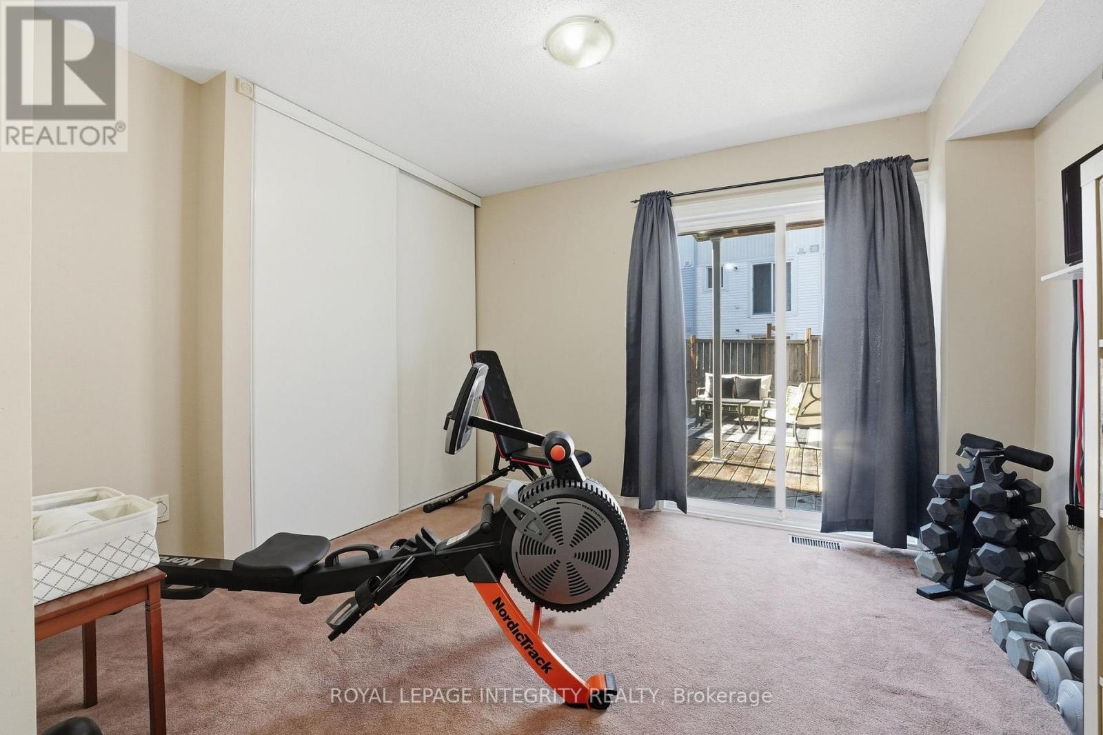 24 Yorkville Street — photo 28