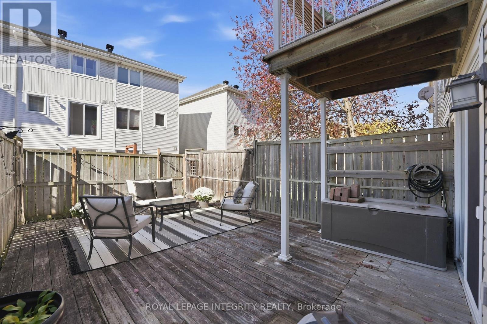 24 Yorkville Street — photo 33