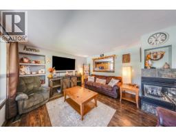Laundry room - 2045 Raspberry Road, Castlegar, BC V1N4T6 Photo 9