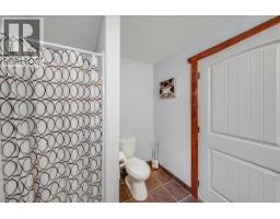 2045 Raspberry Road, Castlegar, BC V1N4T6 Photo 40