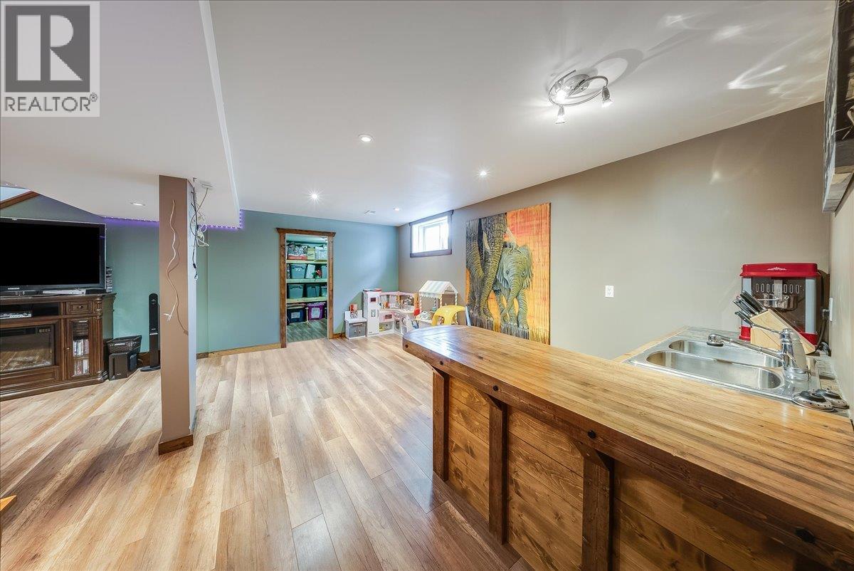 2045 RASPBERRY Road - 35