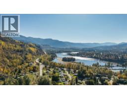 2045 Raspberry Road, Castlegar, BC V1N4T6 Photo 58