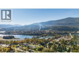 2045 Raspberry Road, Castlegar, BC V1N4T6 Photo 59