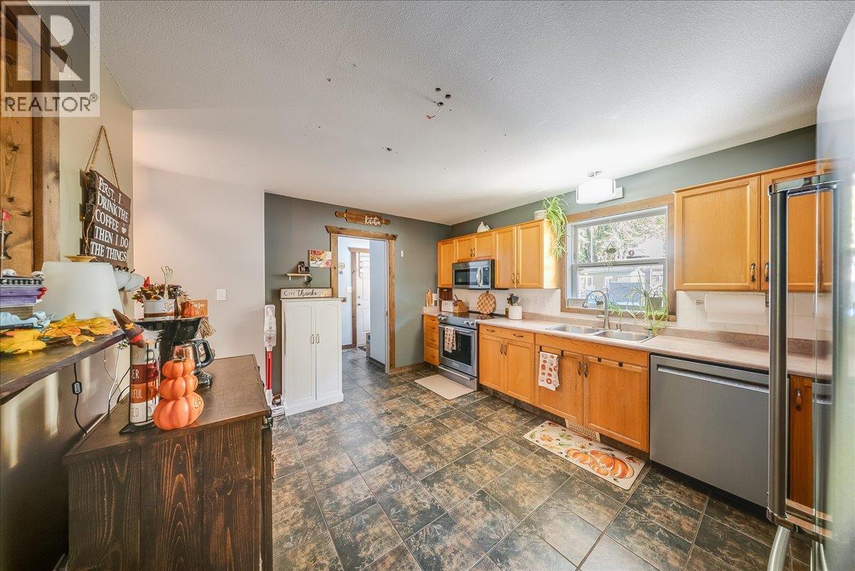 2045 RASPBERRY Road - 13