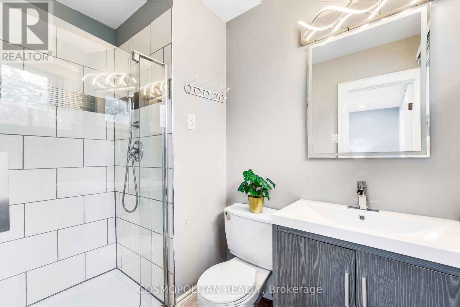 431 Niagara Boulevard — photo 27