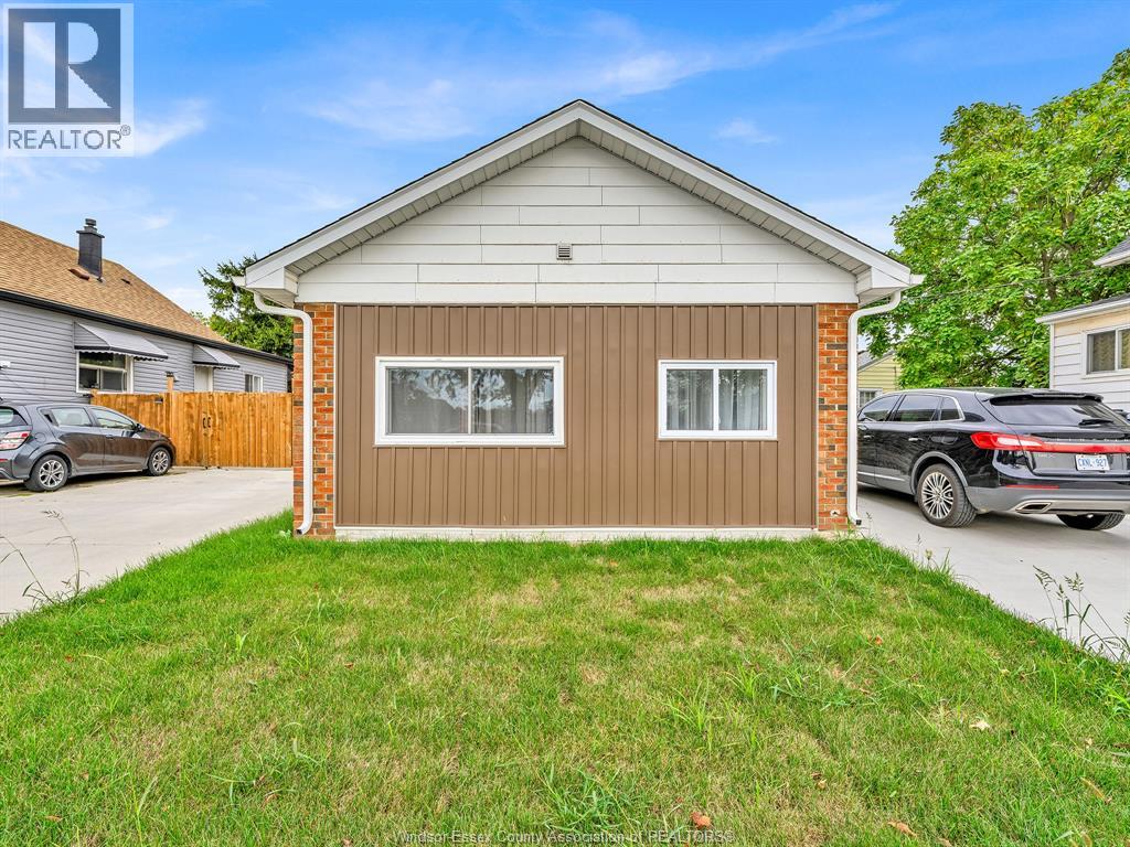 306 Foch — photo 17