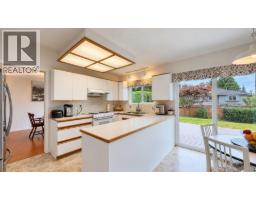 1643 Kerrstead Place, North Vancouver, BC V7J3T4 Photo 16
