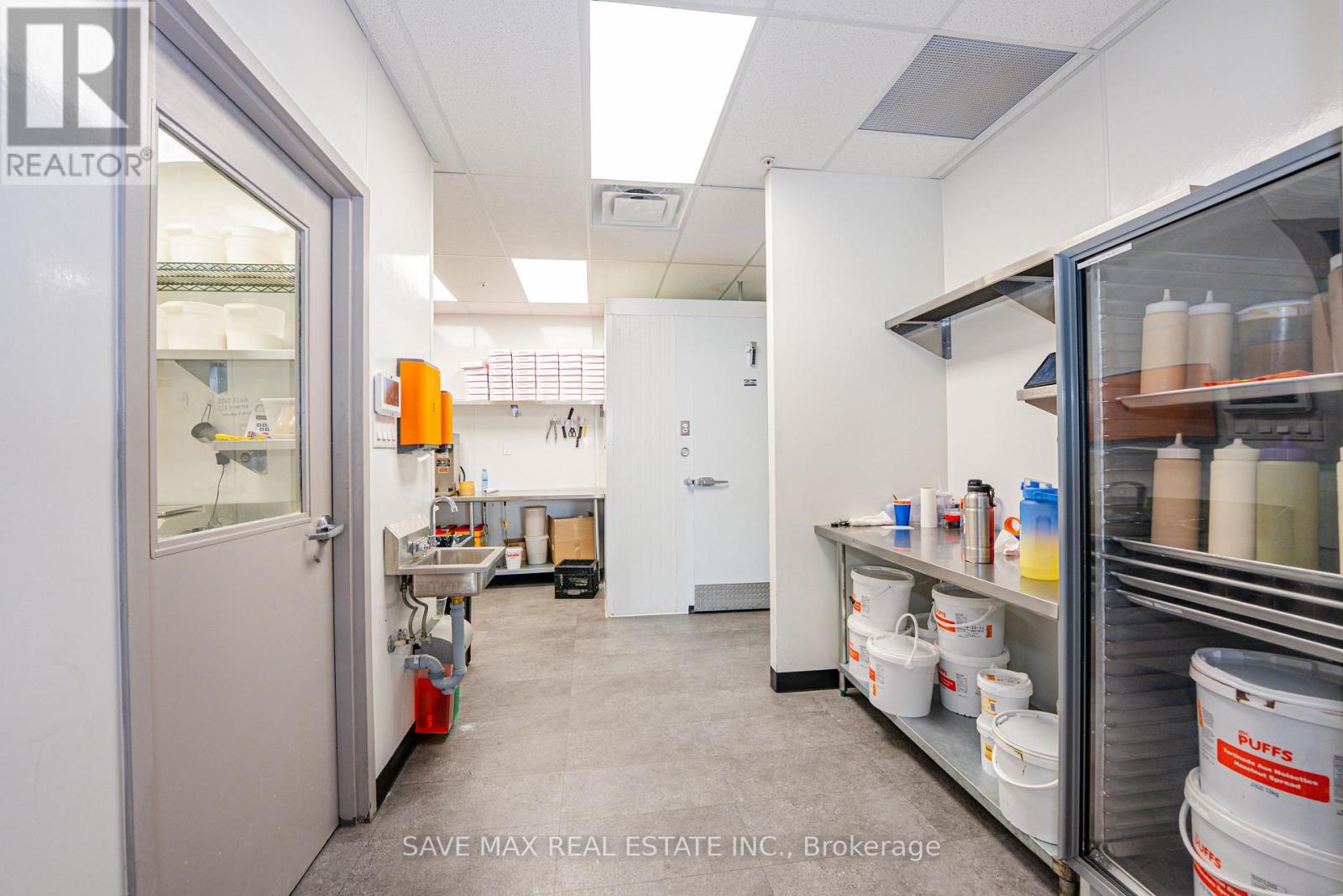 1575 Upper Ottawa Street — photo 17