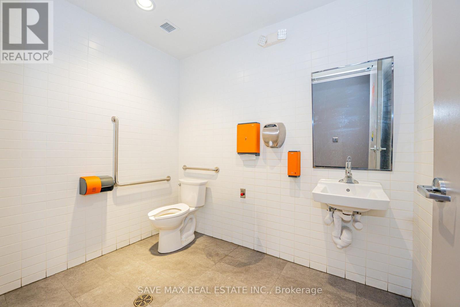 1575 Upper Ottawa Street — photo 16
