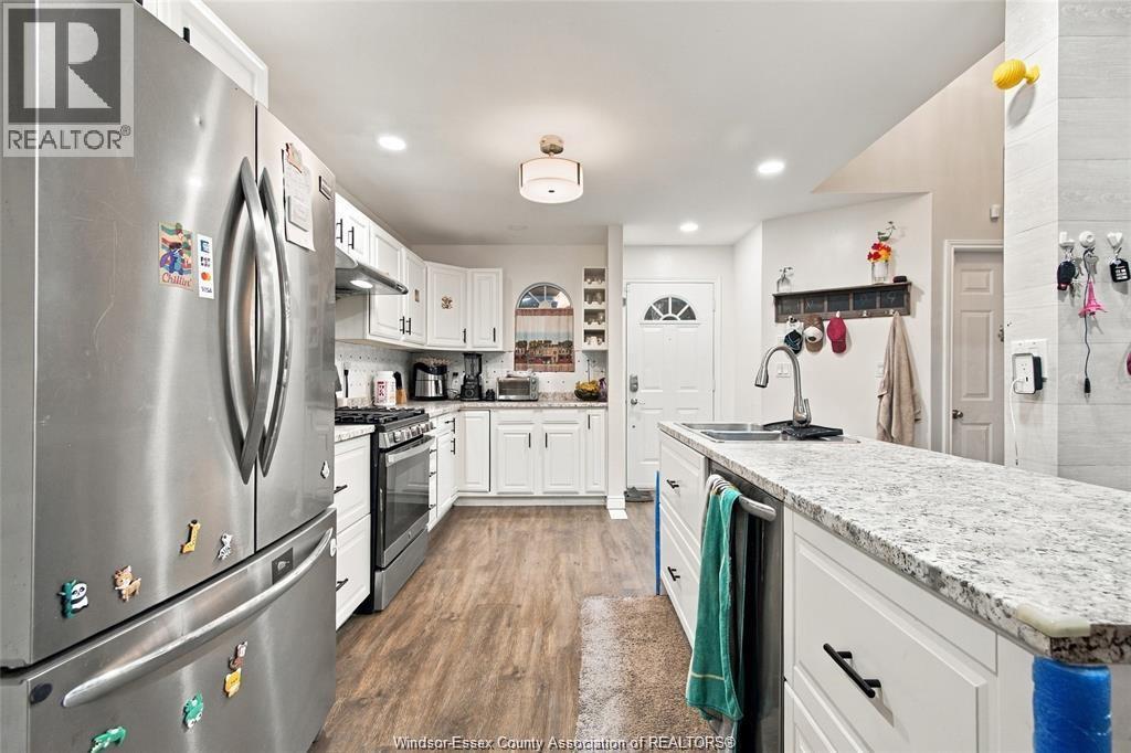 2920 STRAWBERRY DRIVE - 8