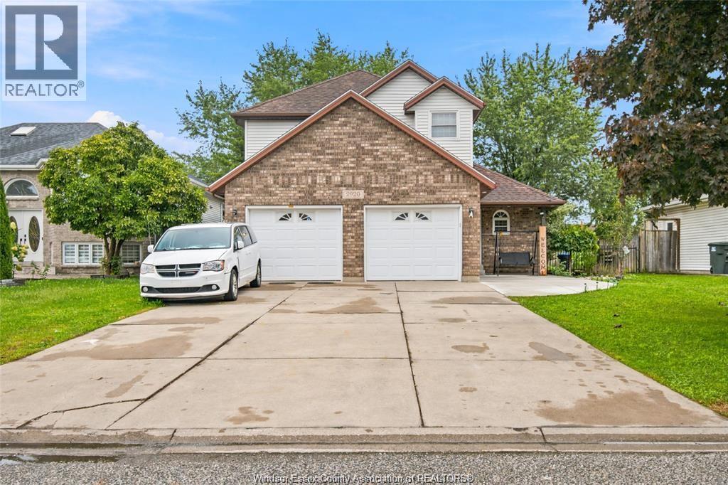 2920 STRAWBERRY DRIVE, Tecumseh — photo 2