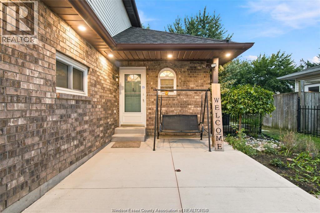2920 STRAWBERRY DRIVE - 5