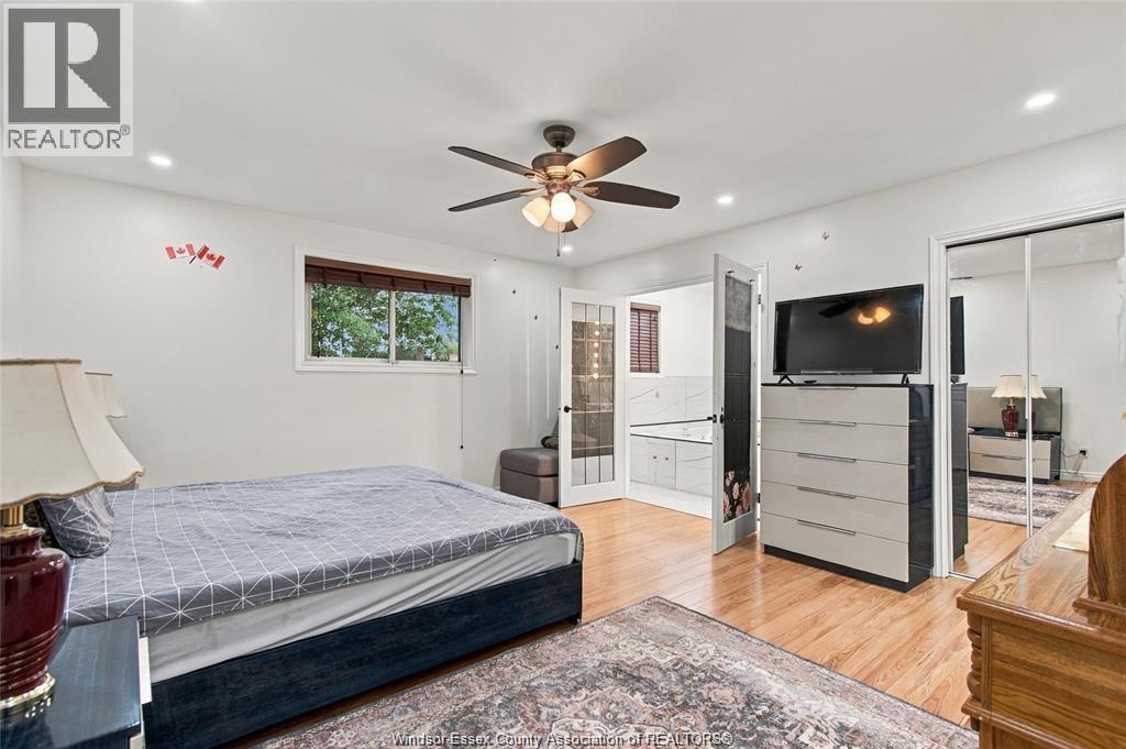2920 STRAWBERRY DRIVE - 15