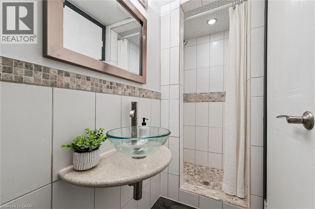 #47 461 BEECHWOOD Place - 13