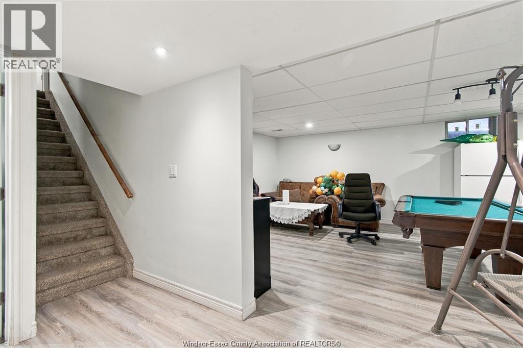 2920 STRAWBERRY DRIVE - 22