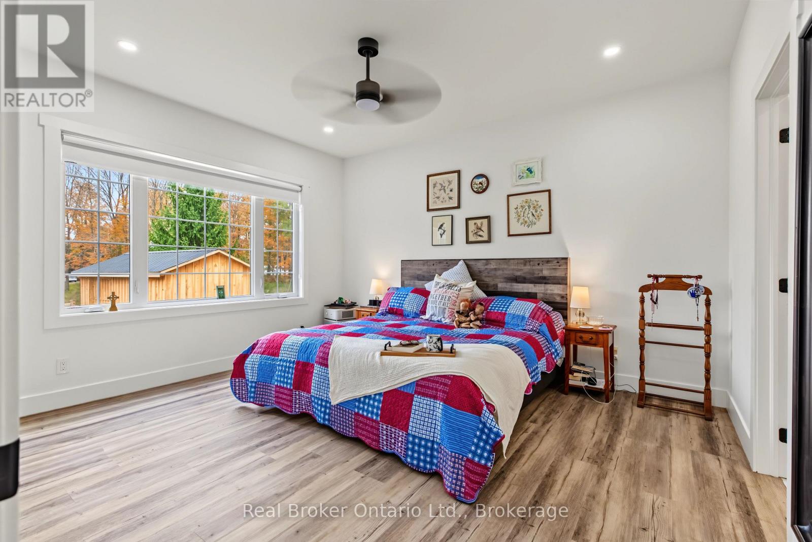 185 Raglan Street — photo 20
