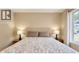 Laundry room - 6519 Sherburn Road, Peachland, BC V0H1X0 Photo 11