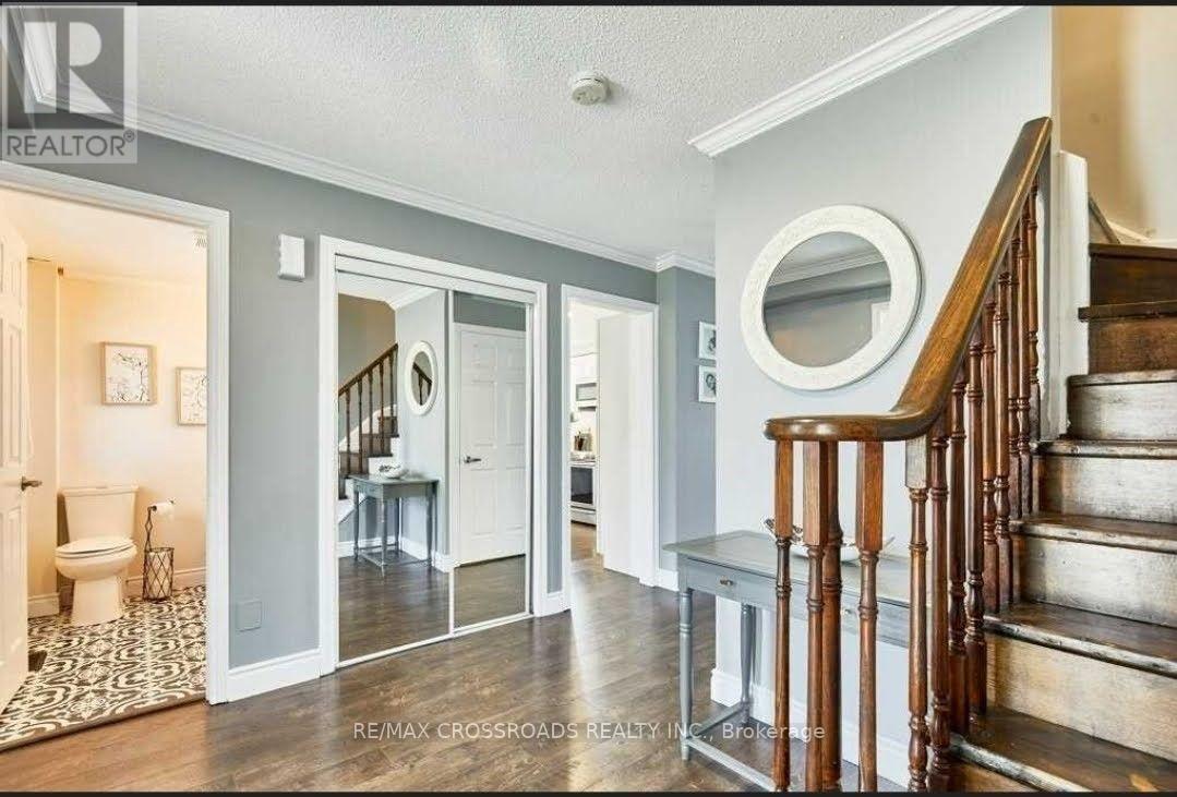 851 Mahina Street, Oshawa, ON photo 4