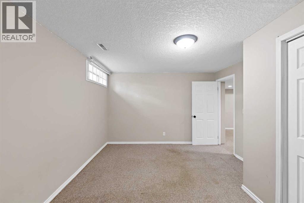 104 Catalina Circle NE - photo 31
