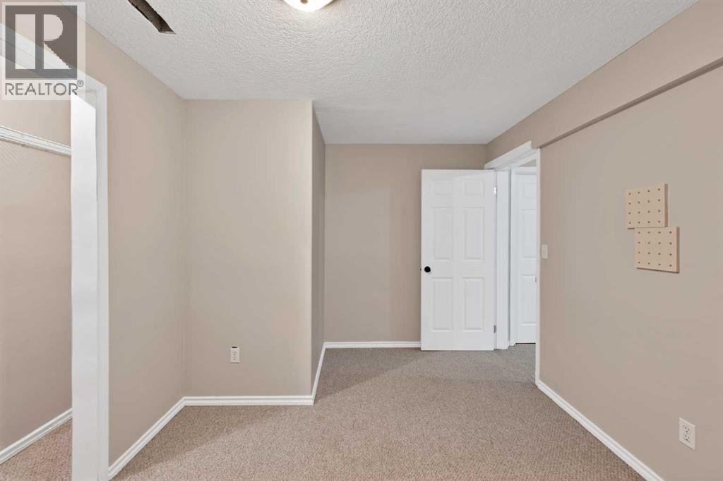 104 Catalina Circle NE - photo 33