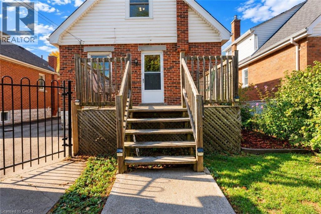 75 Barons Avenue — photo 34