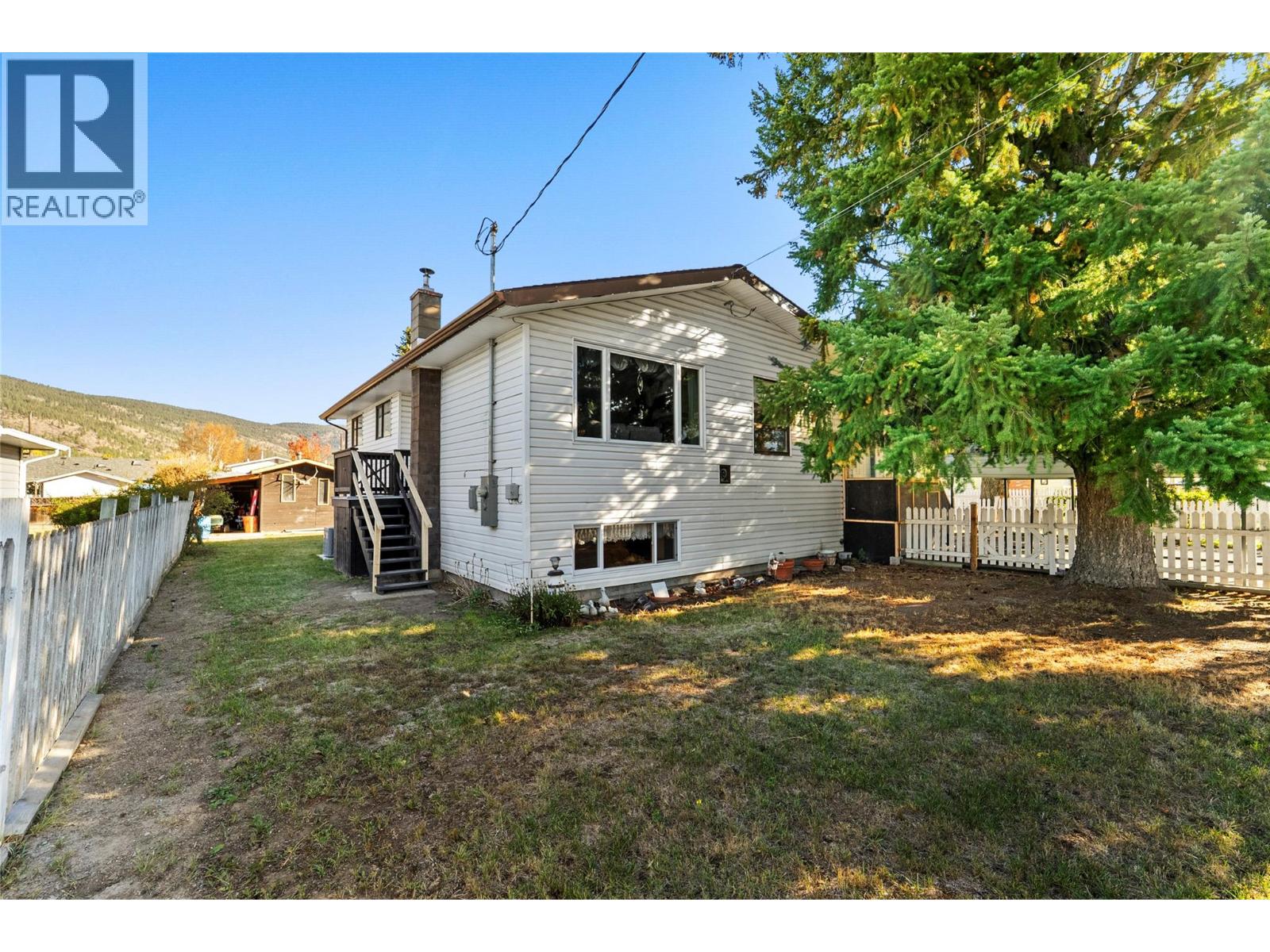 1404 WALNUT Avenue - 1