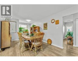 Foyer - 1404 Walnut Avenue, Merritt, BC V1K1L3 Photo 9