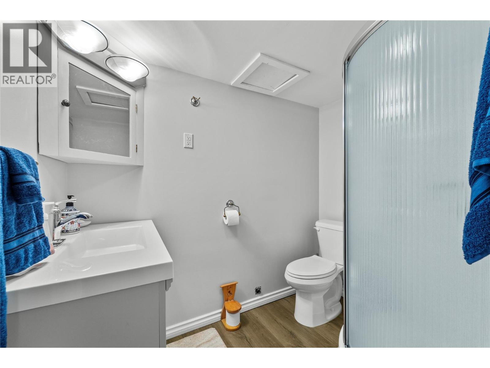 1404 WALNUT Avenue - 25