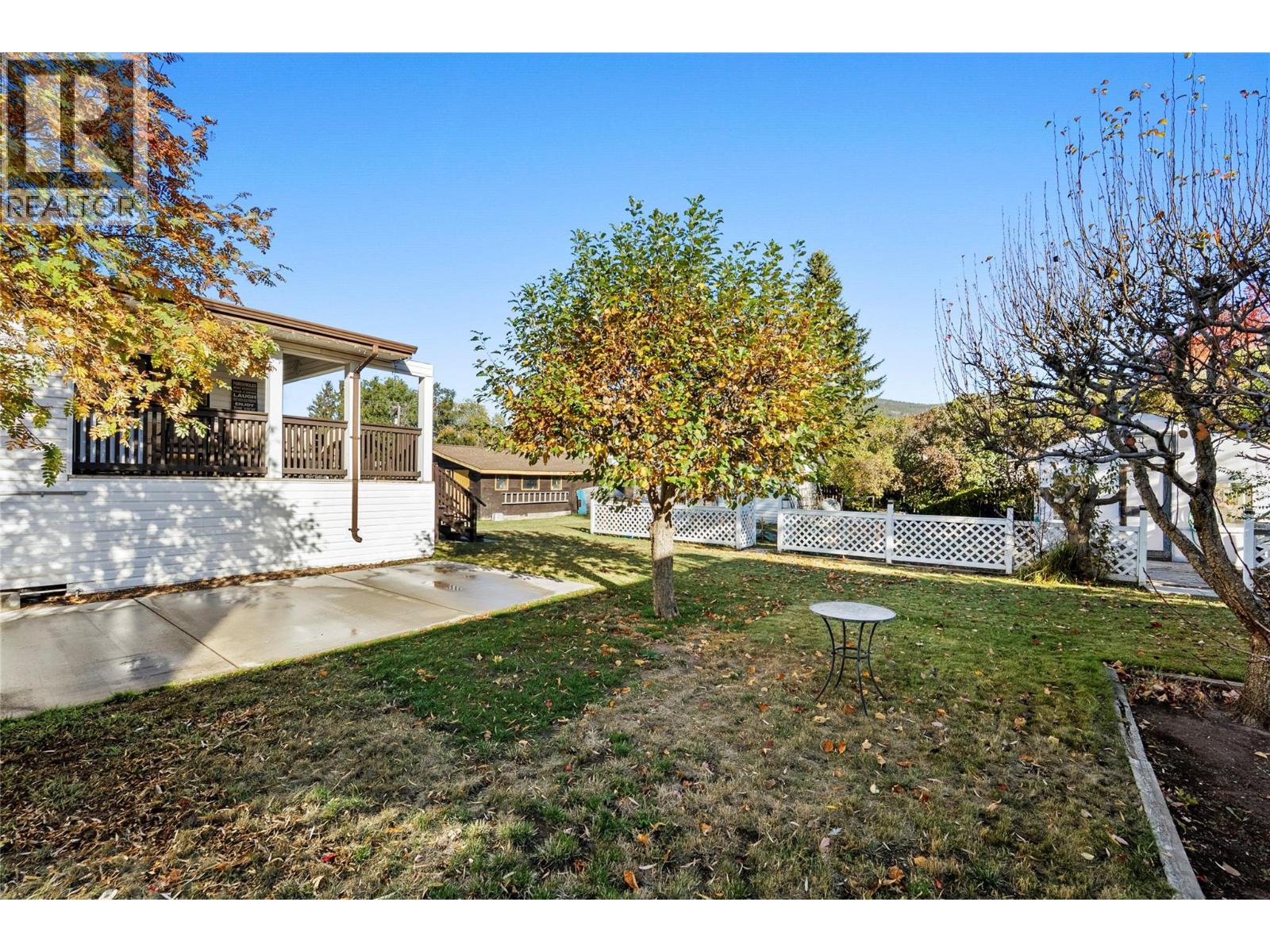 1404 WALNUT Avenue - 36