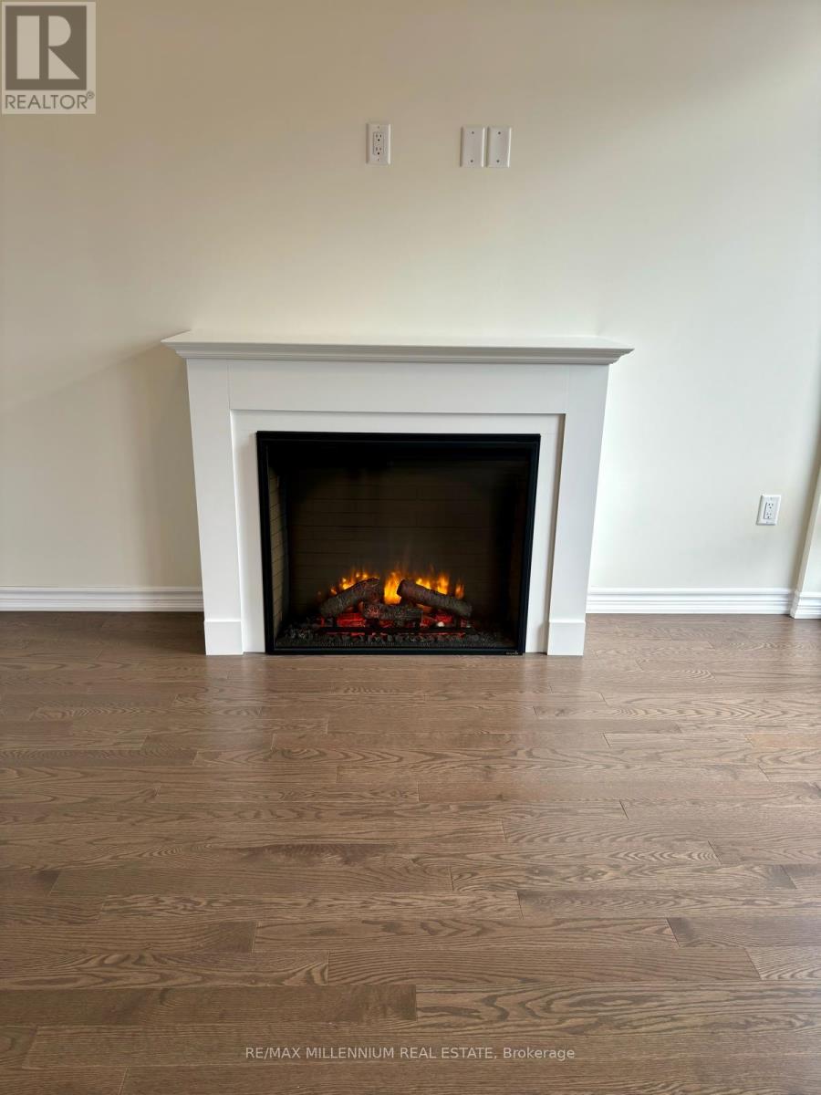 39 Griffith Street, Aurora, ON photo 7