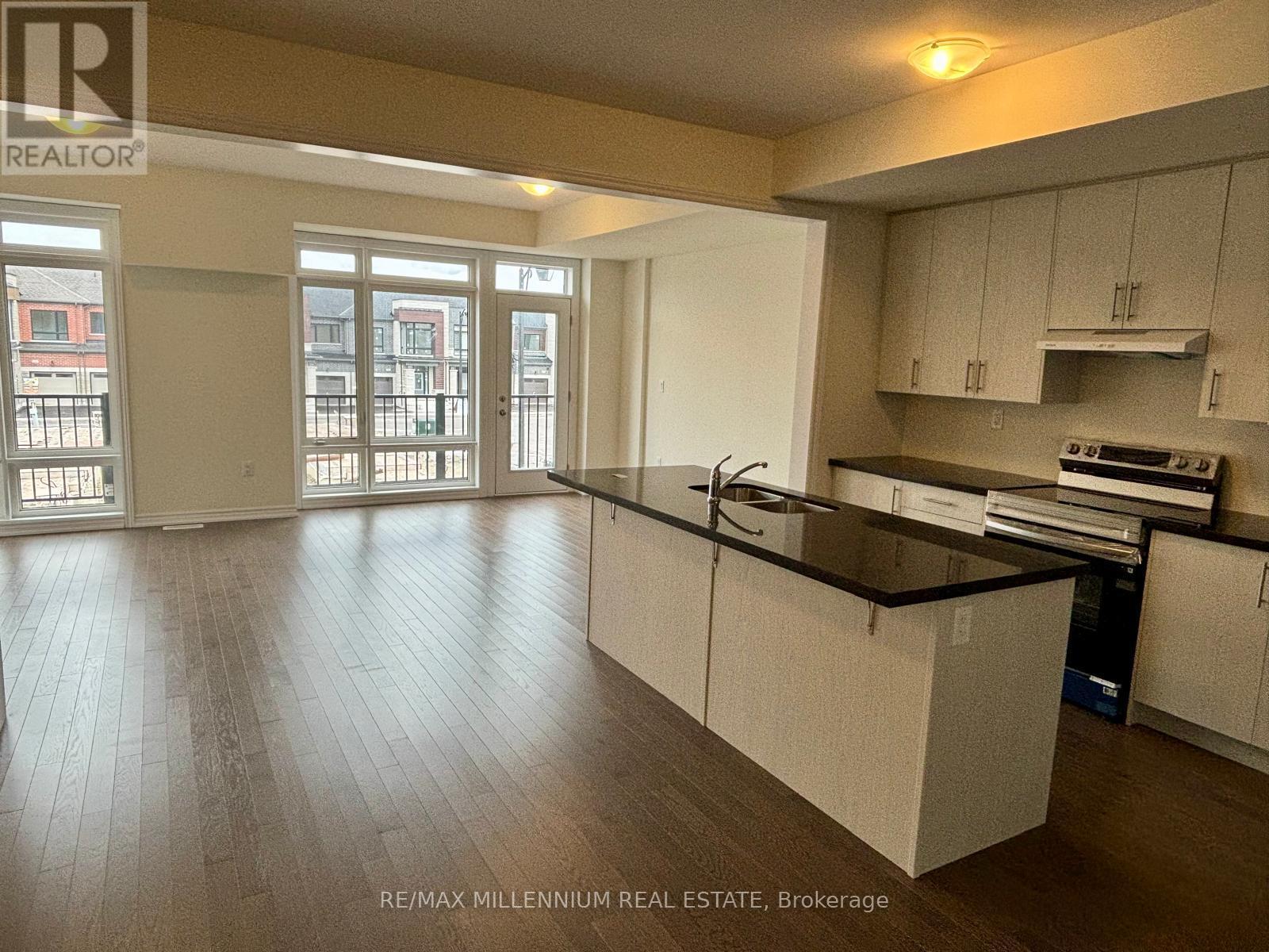 39 Griffith Street, Aurora, ON photo 9