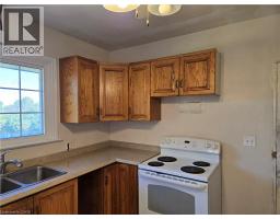 538 Main Street W, Grimsby, ON L3M1T8 Photo 10
