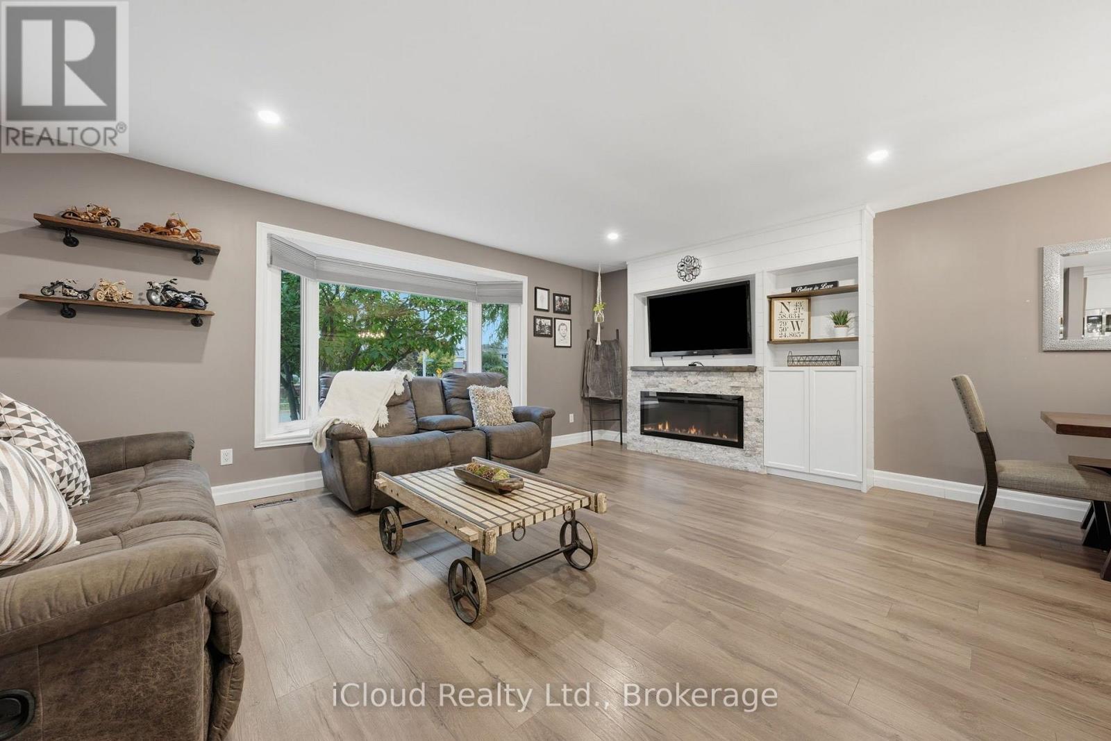 2324 Coldstream Drive, Burlington, ON photo 13
