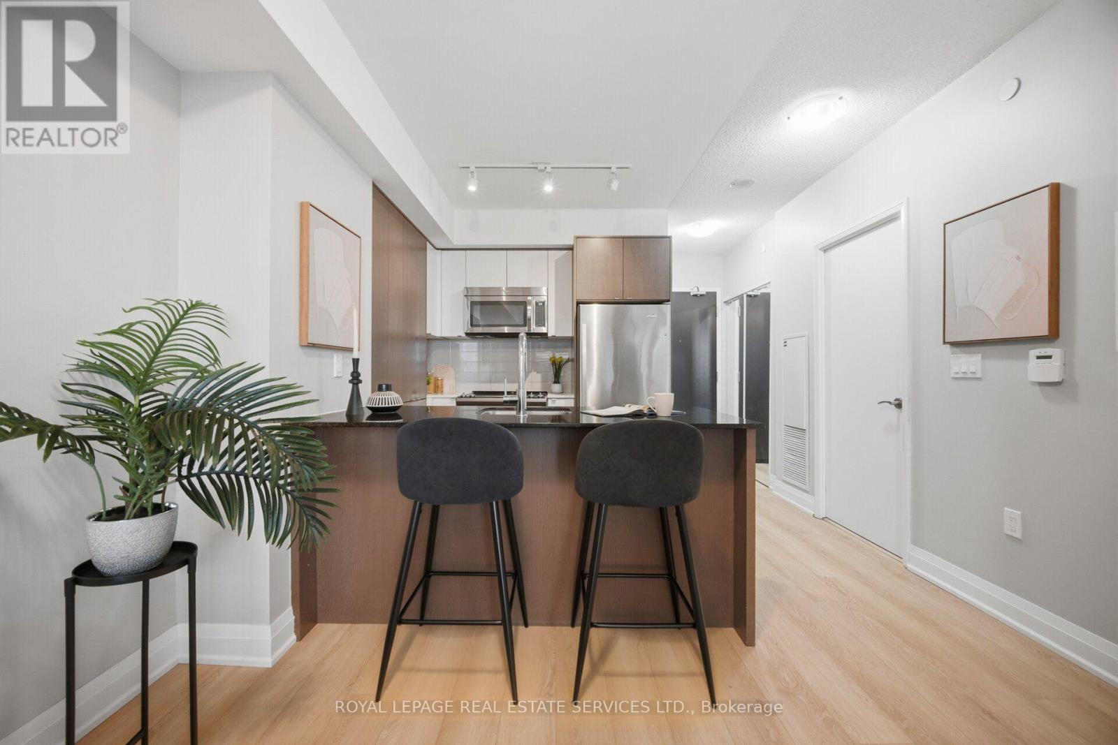 1608- 9 Valhalla Inn Road, Toronto, ON photo 10