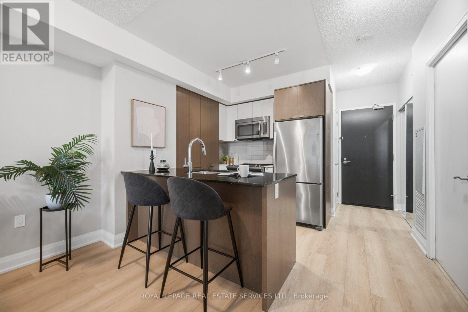 1608- 9 Valhalla Inn Road, Toronto, ON photo 9
