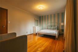 22 Valley View Drive, Winnipeg, MB R2Y0R6 Photo 11